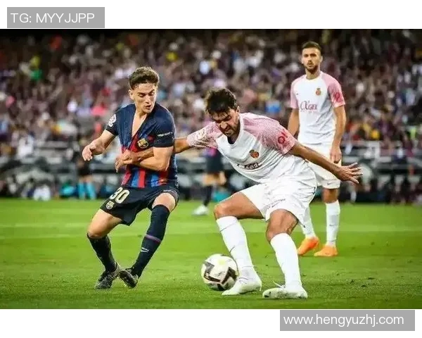 西甲激战马拉加主场迎战巴塞罗那争夺三分之战